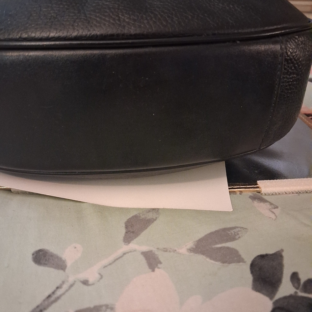 Michael Kors Dover Large Half Moon Shoulder Bag Black Pebbled Leather - Picture 10 of 13